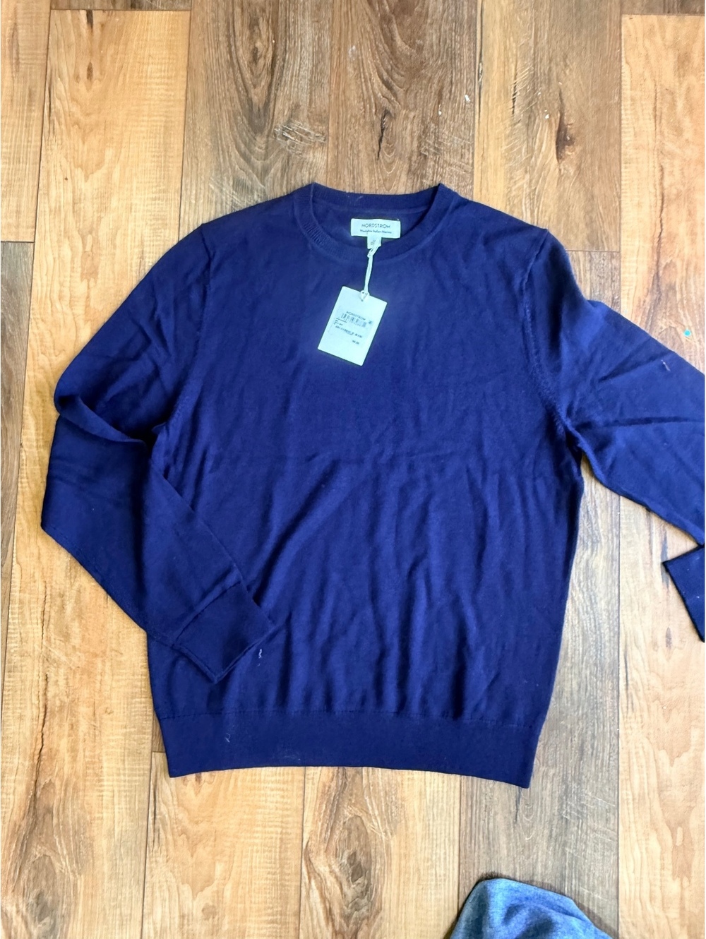 Nordstrom Men’s Washable Italian Merino Wool Crewneck Sweater Navy Iris M NWT